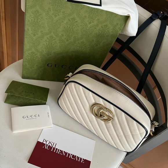 Gucci bag Crossbody brand new with box!! - Picture 11 of 17